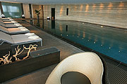 Pool im Das Tegernsee Hotel & Spa (Foto: Das Tegernsee Hotel & Spa)